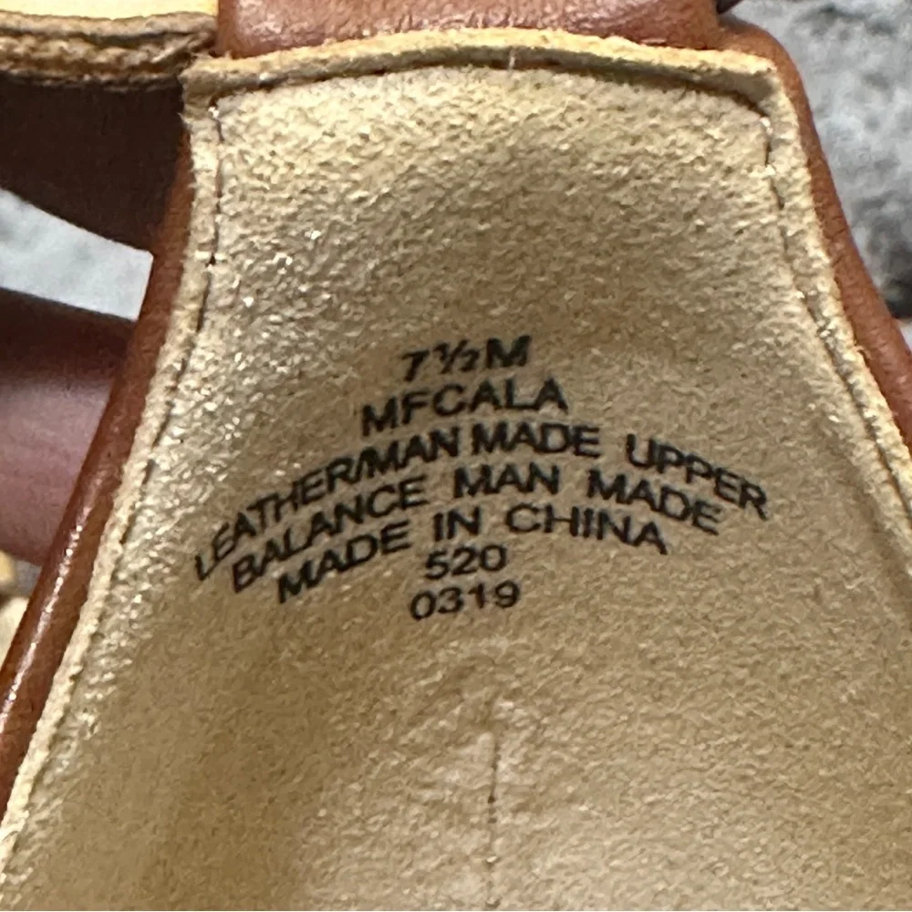 EUC Marc Fisher Tan and Black Espadrille Wedges Size 7.5M